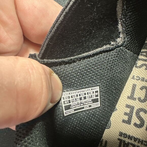 Keen Black Athletic Shoes for Women - Picture 8 of 8